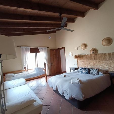 The African House Tolox Luaran gambar