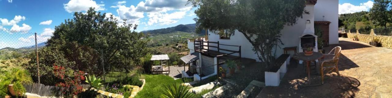 The African House Tolox Luaran gambar