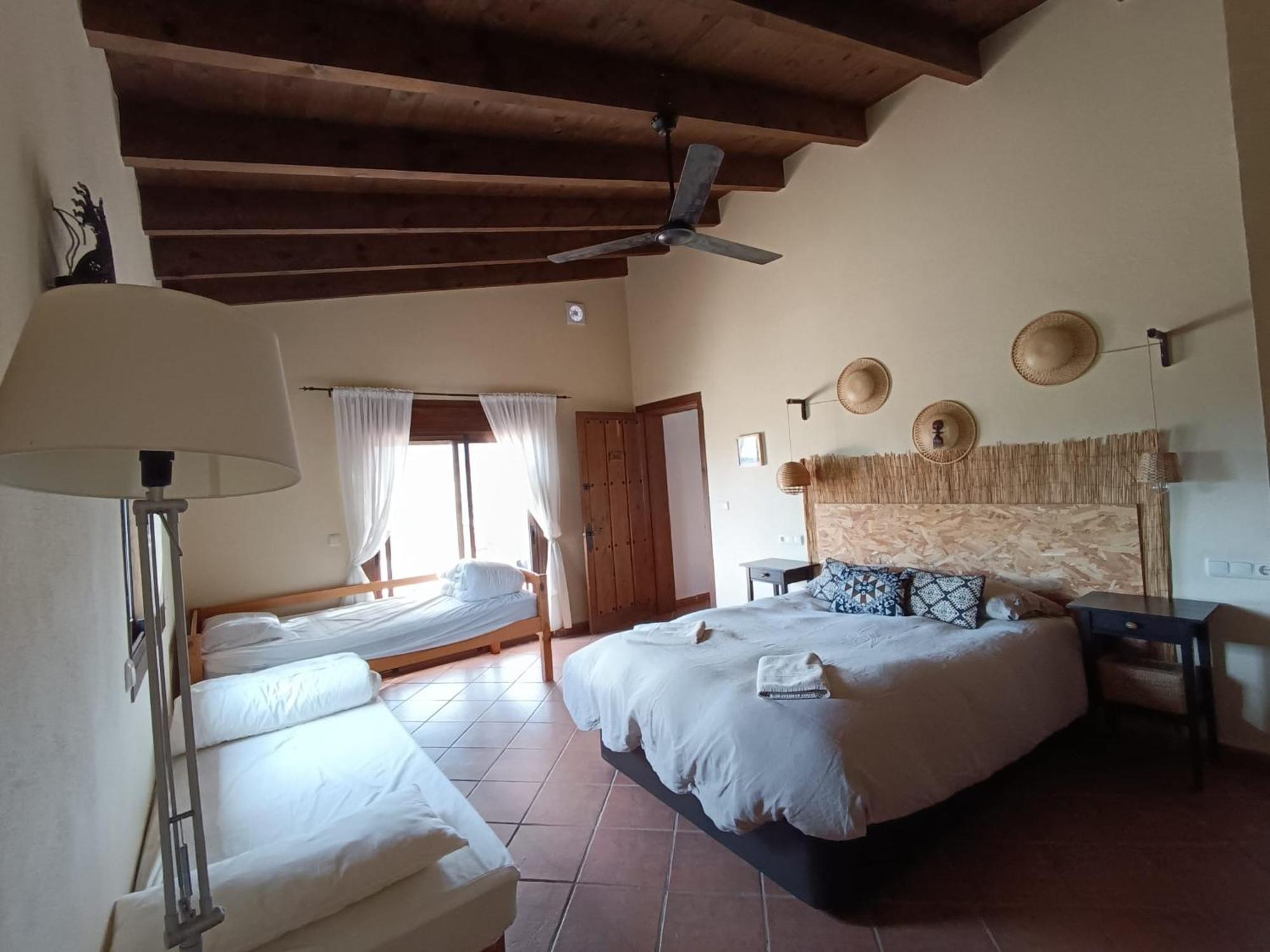 The African House Tolox Luaran gambar