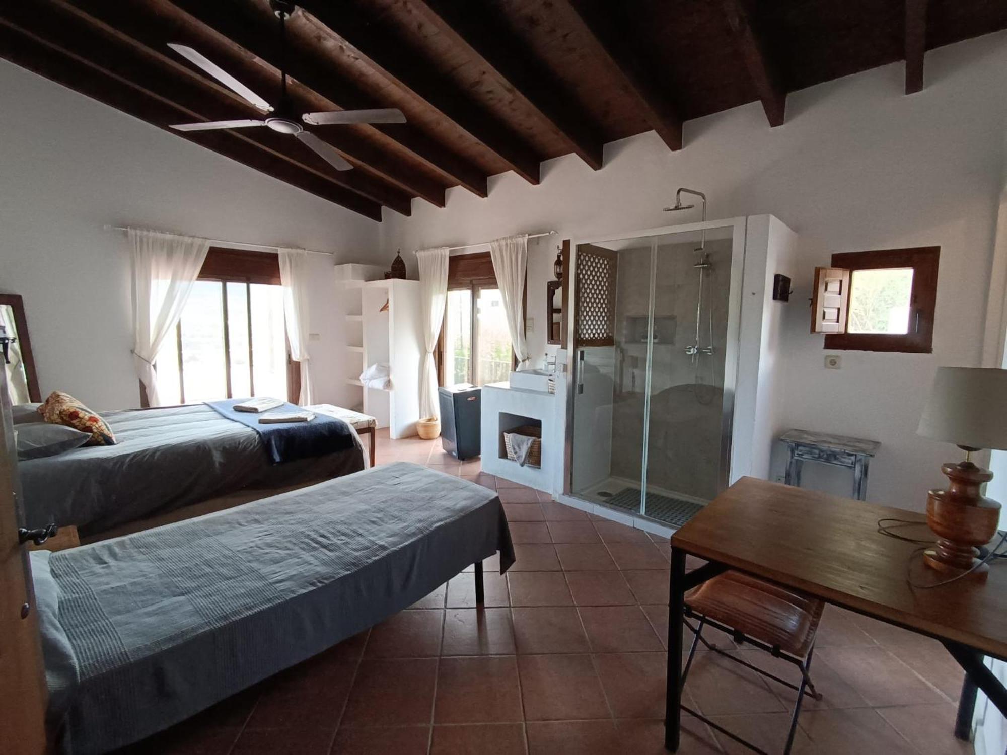 The African House Tolox Luaran gambar