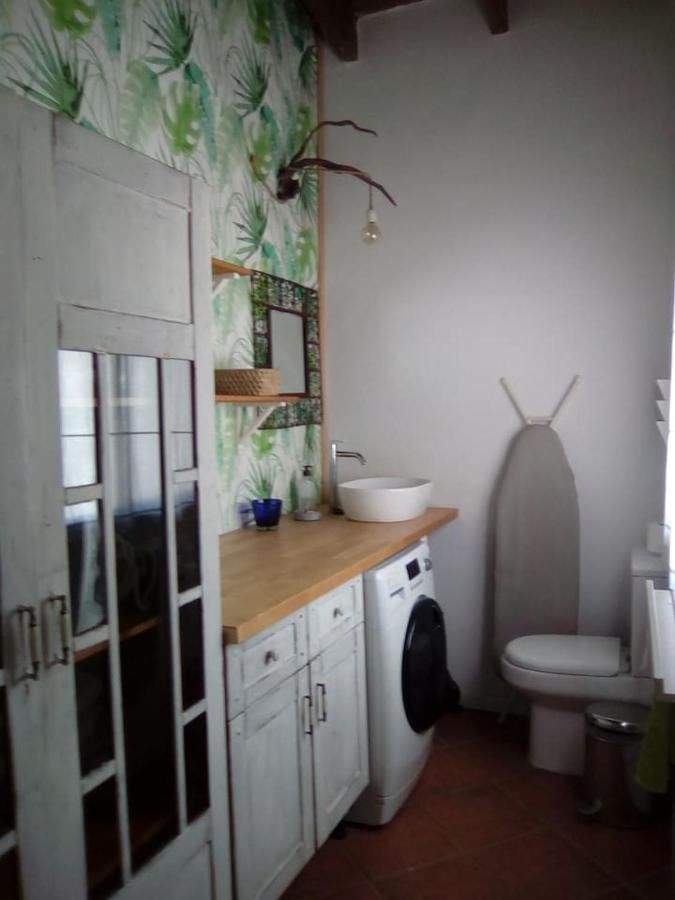 The African House Tolox Luaran gambar